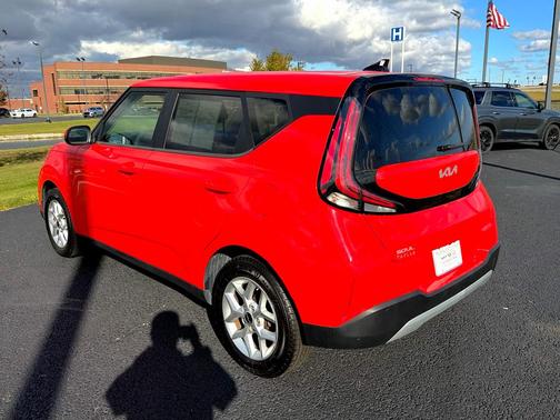 2024 Kia Soul LX