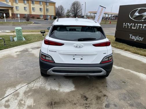 2023 Hyundai KONA SE
