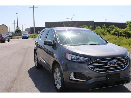 2021 Ford Edge Titanium