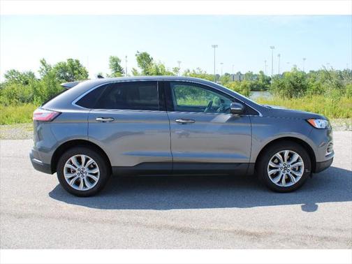 2021 Ford Edge Titanium