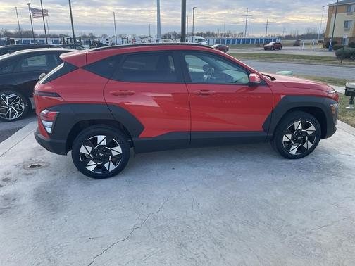 2024 Hyundai KONA SEL