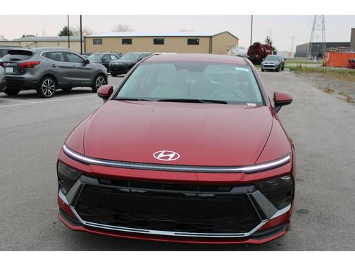 2025 Hyundai SONATA SE