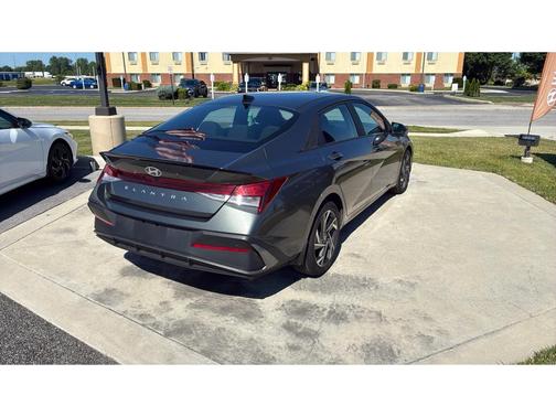 Amazon Gray 2025 Hyundai ELANTRA Sport