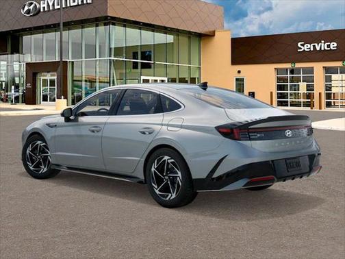 Aero Silver 2026 Hyundai SONATA SEL