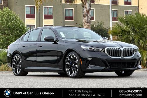 Black Sapphire Metallic 2024 BMW i5 eDrive40