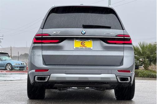 2025 BMW X7 xDrive40i