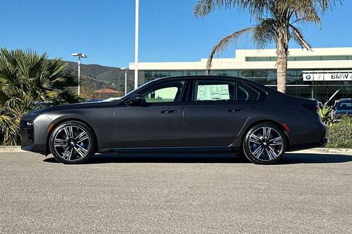 2026 BMW 760 xDrive