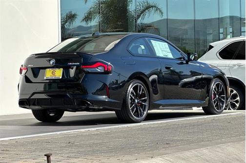 2025 BMW M240 i xDrive