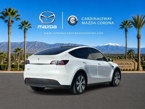 Pearl White Multi-Coat 2024 Tesla Model Y Long Range Dual Motor All-Wheel Drive