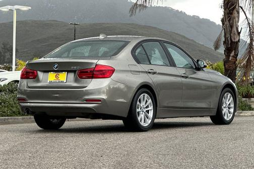 2018 BMW 320 i