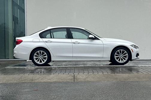 2017 BMW 320 i