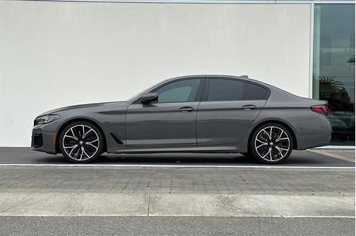 2022 BMW 540 i