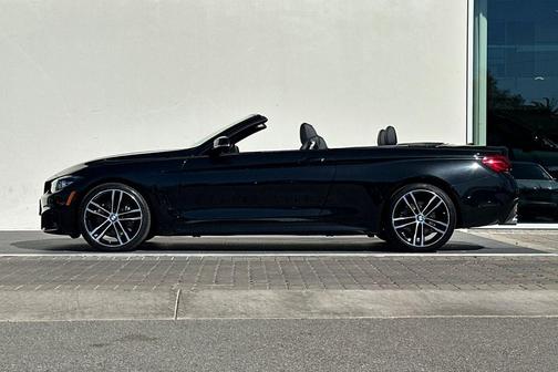 Black Sapphire Metallic 2020 BMW 440 i