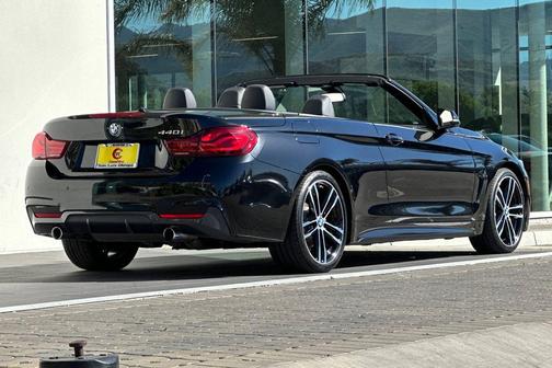 Black Sapphire Metallic 2020 BMW 440 i