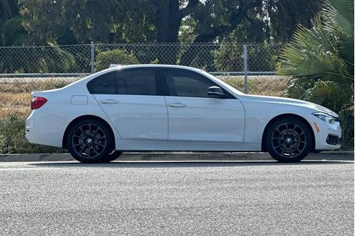 2017 BMW 320 i