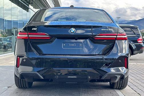 2026 BMW i5 eDrive40
