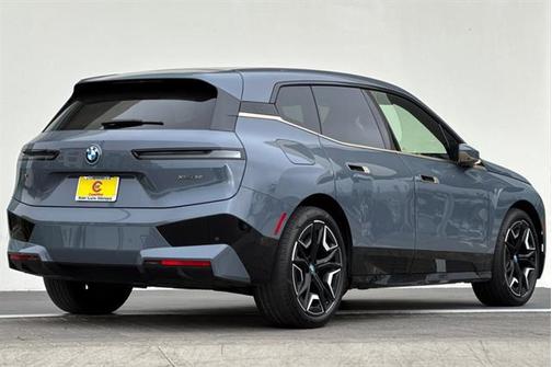 2022 BMW iX xDrive50