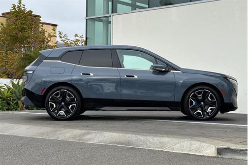 2022 BMW iX xDrive50