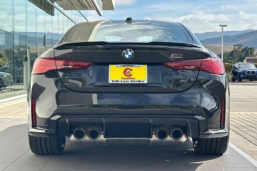 Black Sapphire Metallic 2026 BMW M4 Competition