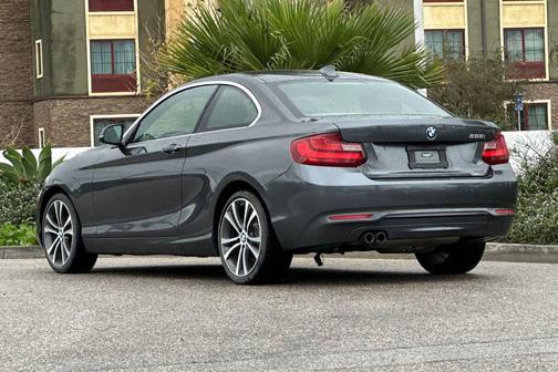 2016 BMW 228 228i