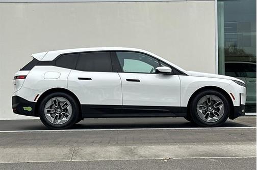 2022 BMW iX xDrive50