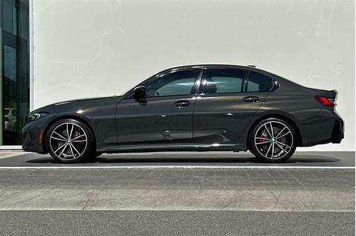 2023 BMW 330 330i