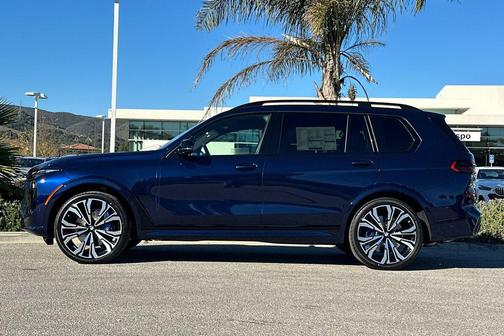2026 BMW X7 M60i