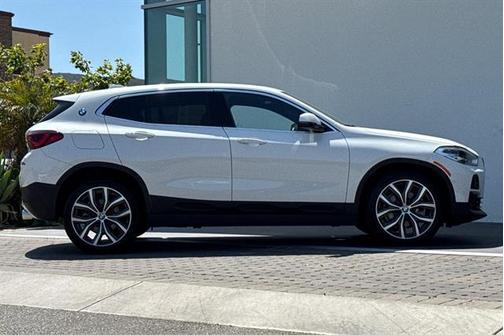 2022 BMW X2 sDrive28i