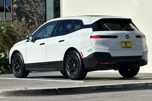 2023 BMW iX xDrive50