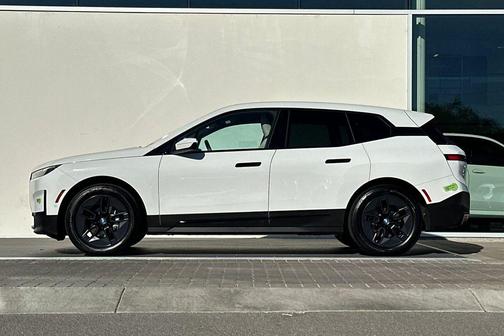 2023 BMW iX xDrive50