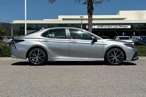 Celestial Silver Metallic 2021 Toyota Camry SE
