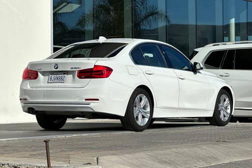 2018 BMW 330 xDrive