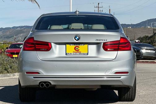 2016 BMW 328 328i