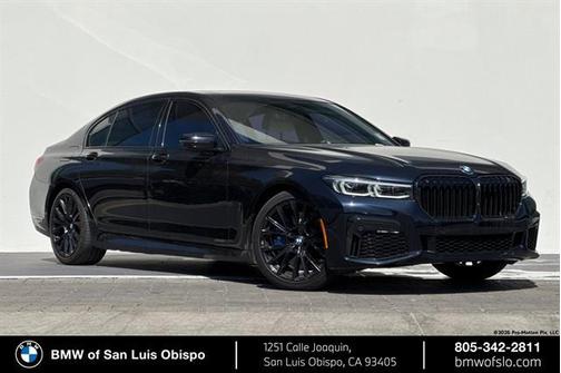 2022 BMW 740 i