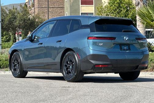 Blue Ridge Mountain Metallic 2023 BMW iX xDrive50