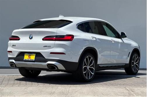 2022 BMW X4 xDrive30i