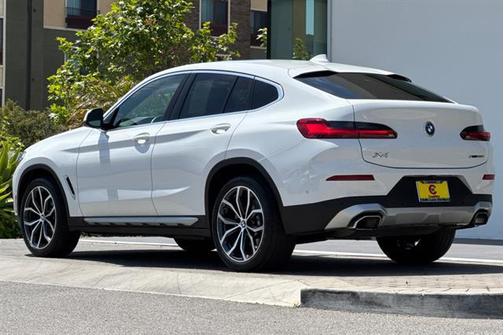 2022 BMW X4 xDrive30i