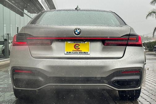 2020 BMW 740 740i
