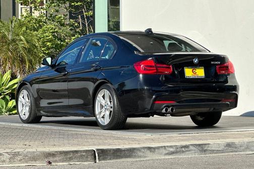 Black Sapphire Metallic 2017 BMW 330 330i