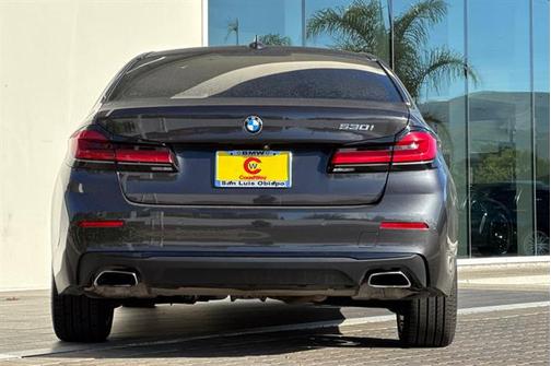 2021 BMW 530 530i