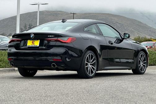 Black Sapphire Metallic 2022 BMW 430 i xDrive