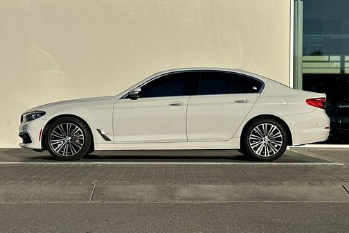 2017 BMW 530 530i