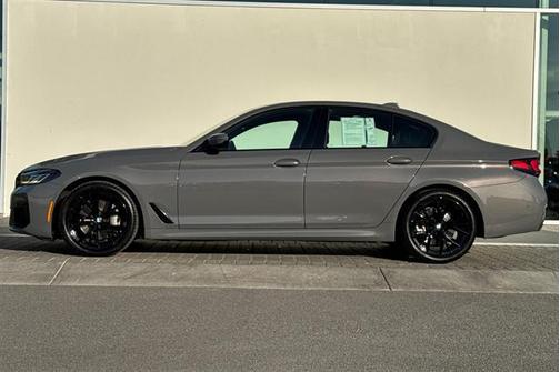 2022 BMW 540 i