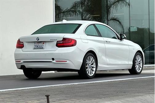 2016 BMW 228 228i