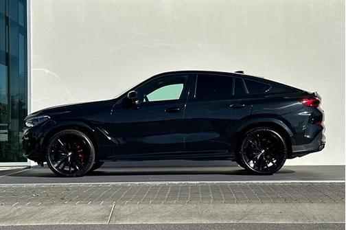 2022 BMW X6 M50i
