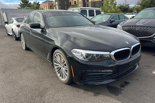 Black Sapphire Metallic 2019 BMW 530 530i