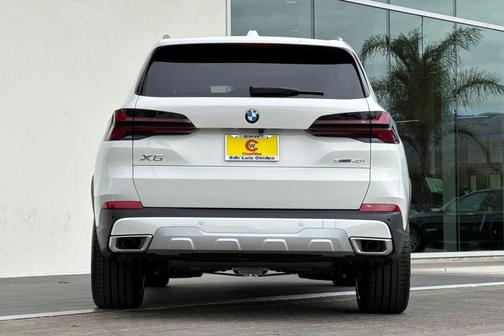 2026 BMW X5 sDrive40i