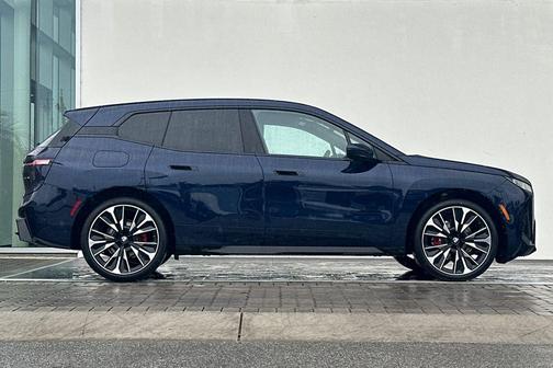 2026 BMW iX xDrive60