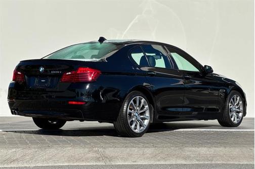 2016 BMW 528 528i