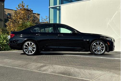 2016 BMW 528 528i